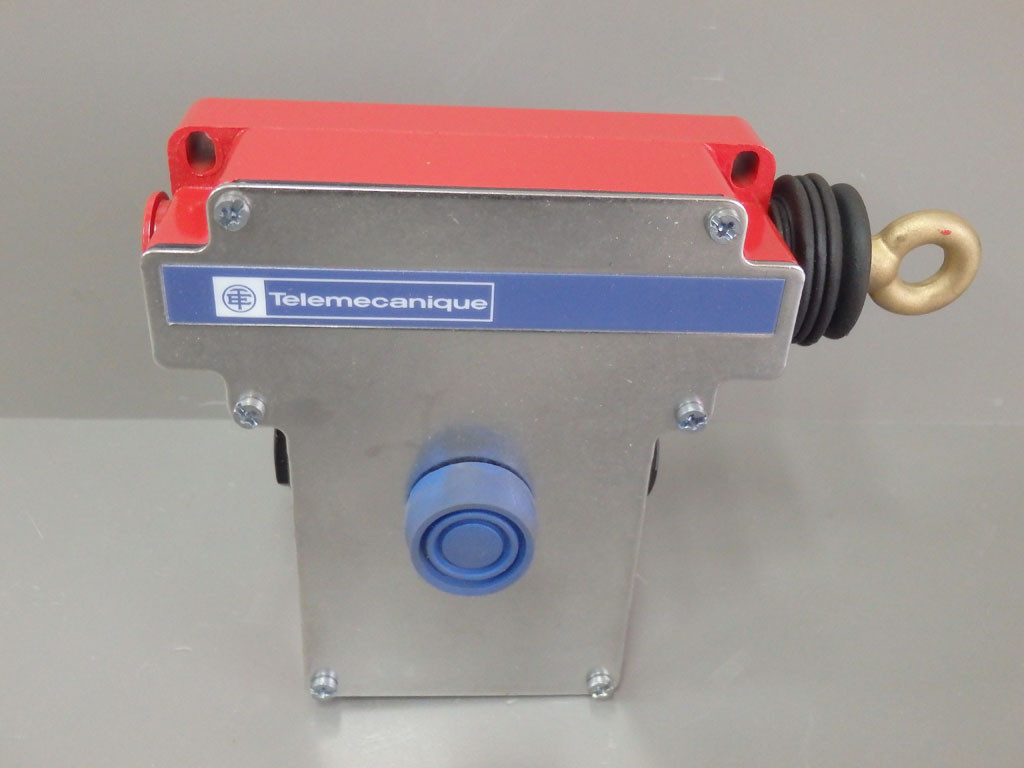 TÉLÉMÉCANIQUE  XY2CE1A250