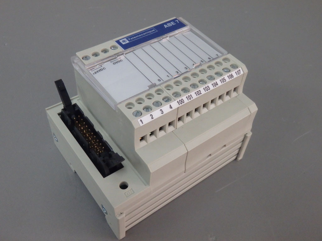 TÉLÉMÉCANIQUE  ABE7-H08R10