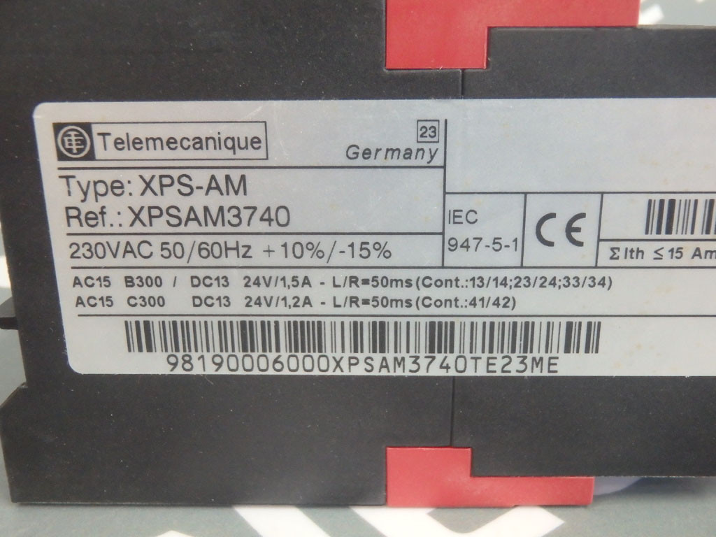 TÉLÉMÉCANIQUE  XPS-AM3740