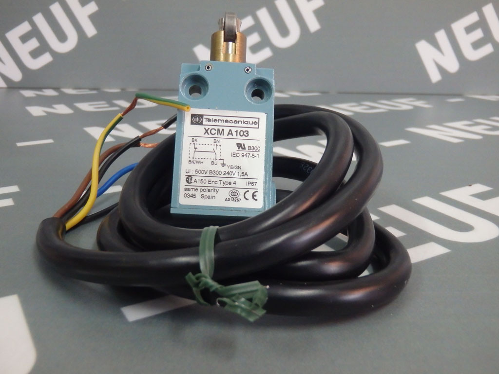 TÉLÉMÉCANIQUE  XCM-A103