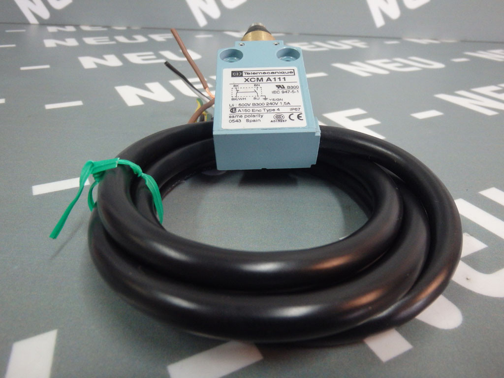 TÉLÉMÉCANIQUE  XCM-A111