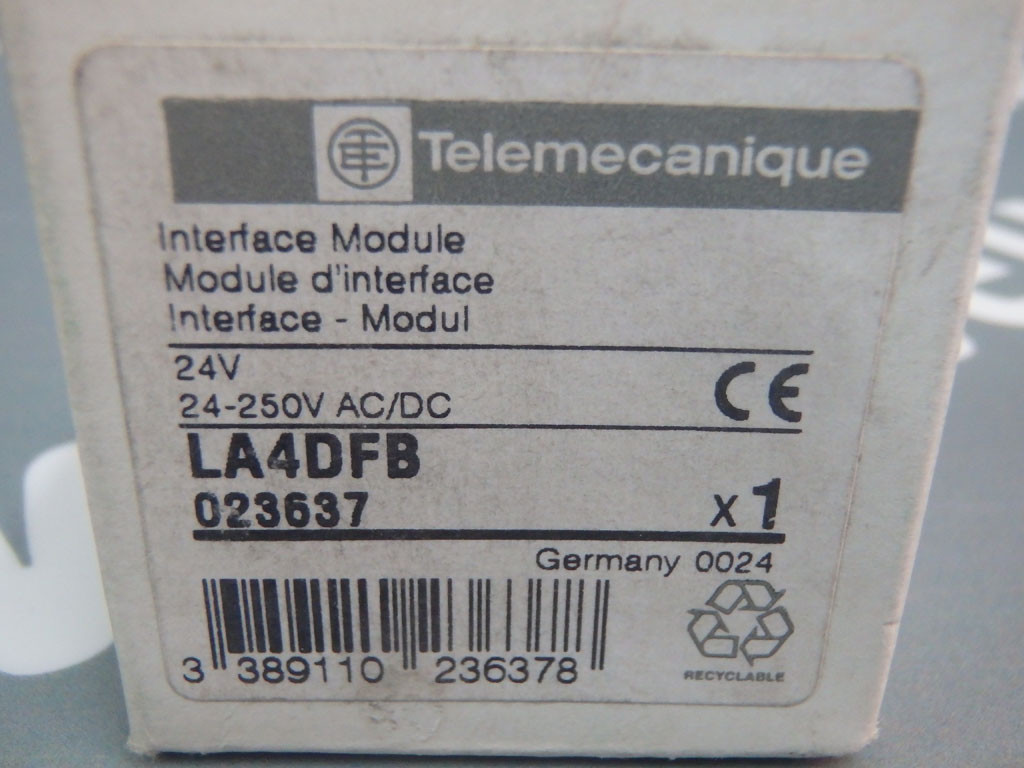 TÉLÉMÉCANIQUE  LA4DFB