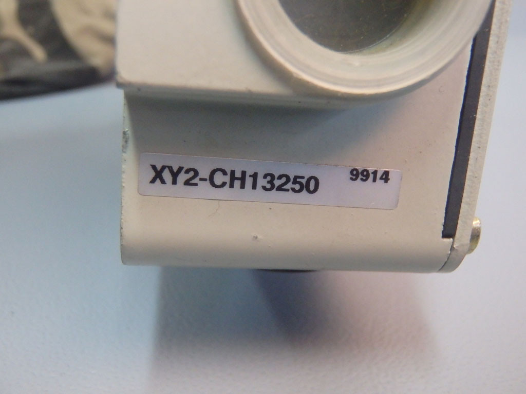 TÉLÉMÉCANIQUE  XY2-CH13250