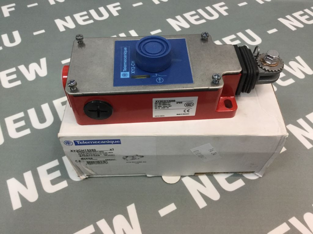 TÉLÉMÉCANIQUE  XY2-CH13250