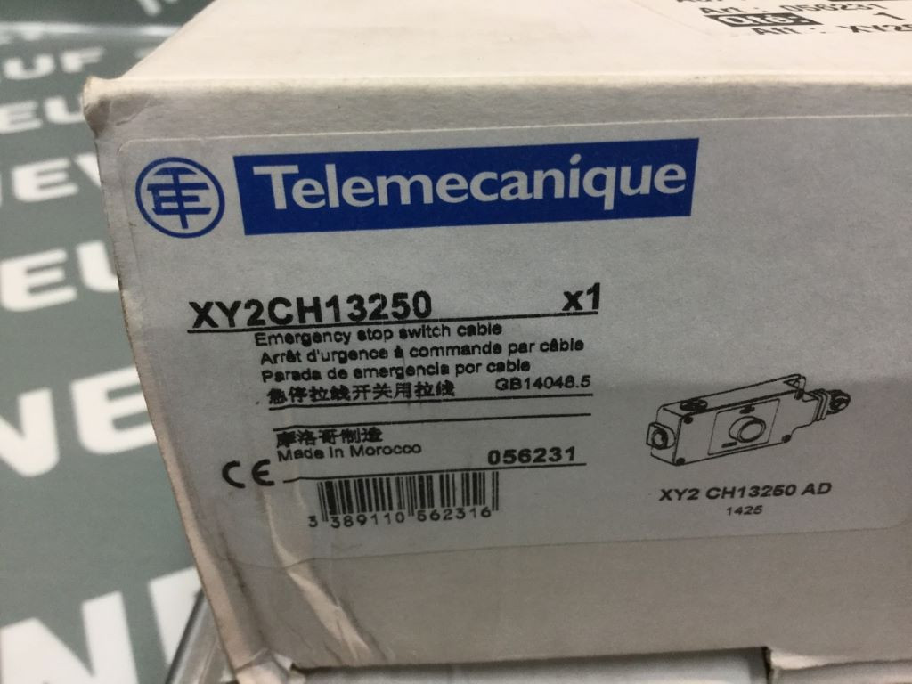 TÉLÉMÉCANIQUE  XY2-CH13250