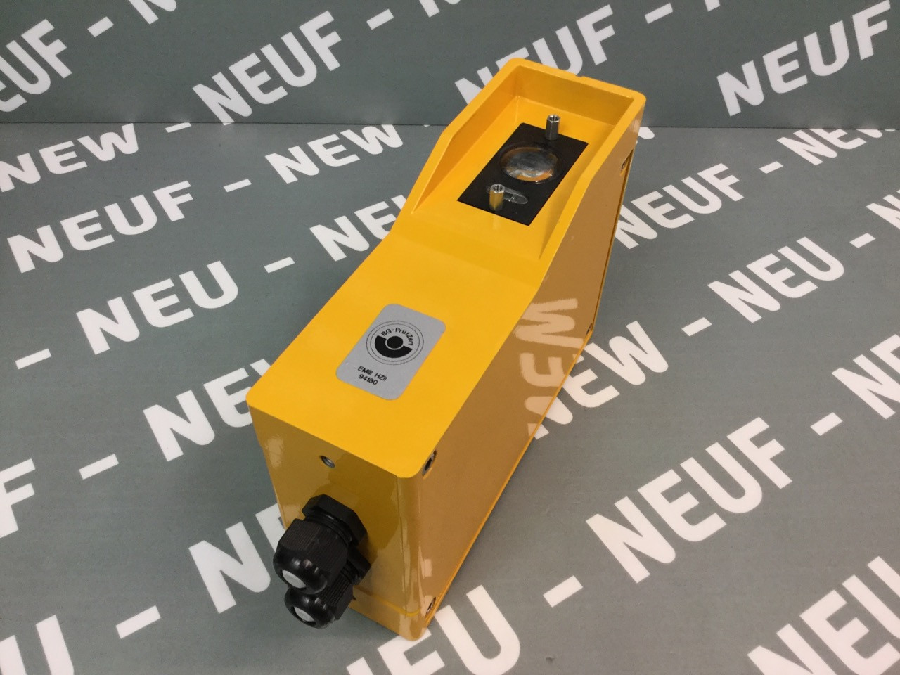 LEUZE ELECTRONIC SLS89/7SE.3-230V