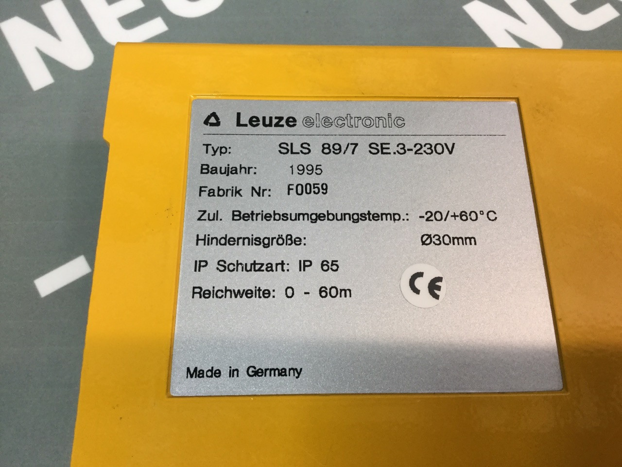 LEUZE ELECTRONIC SLS89/7SE.3-230V