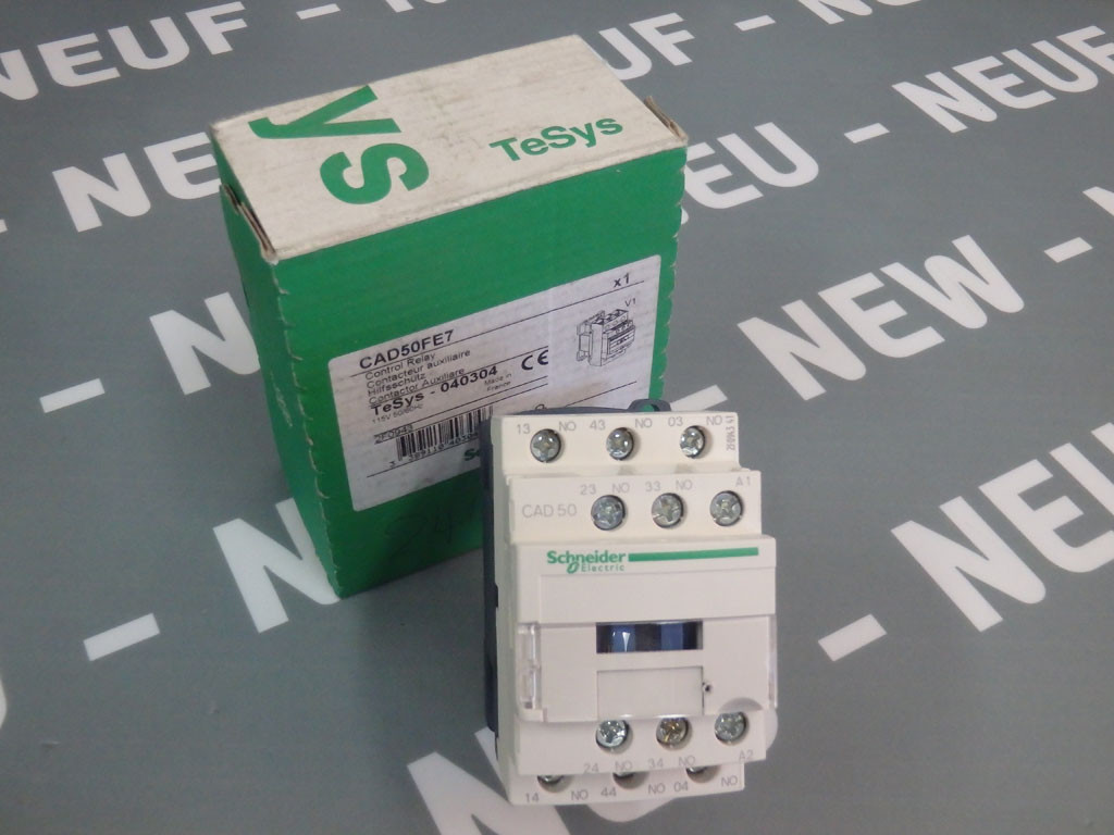 SCHNEIDER  CAD50FE7