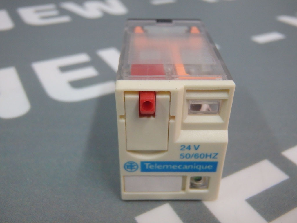 TÉLÉMÉCANIQUE  RXM4AB2B7