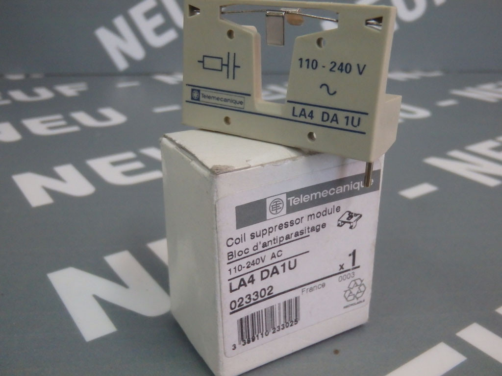 TÉLÉMÉCANIQUE  LA4DA1U