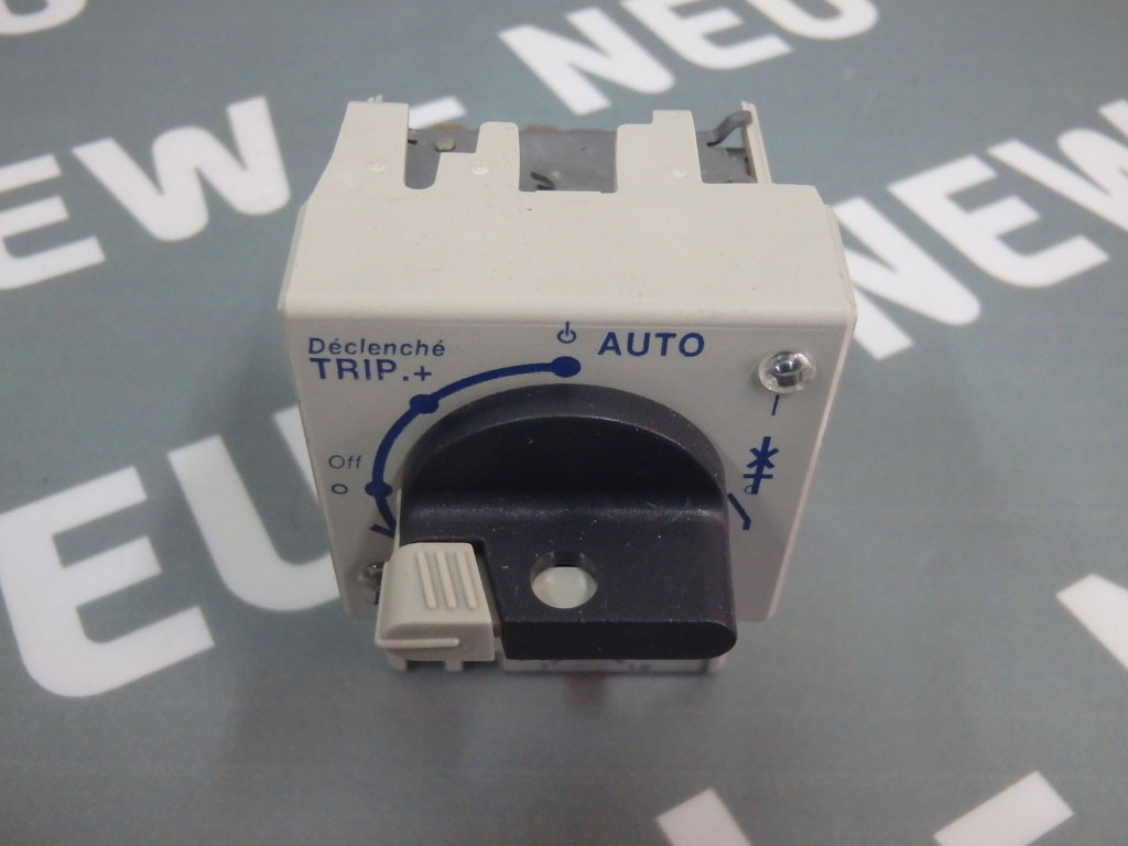 TÉLÉMÉCANIQUE  LB1LB03P06