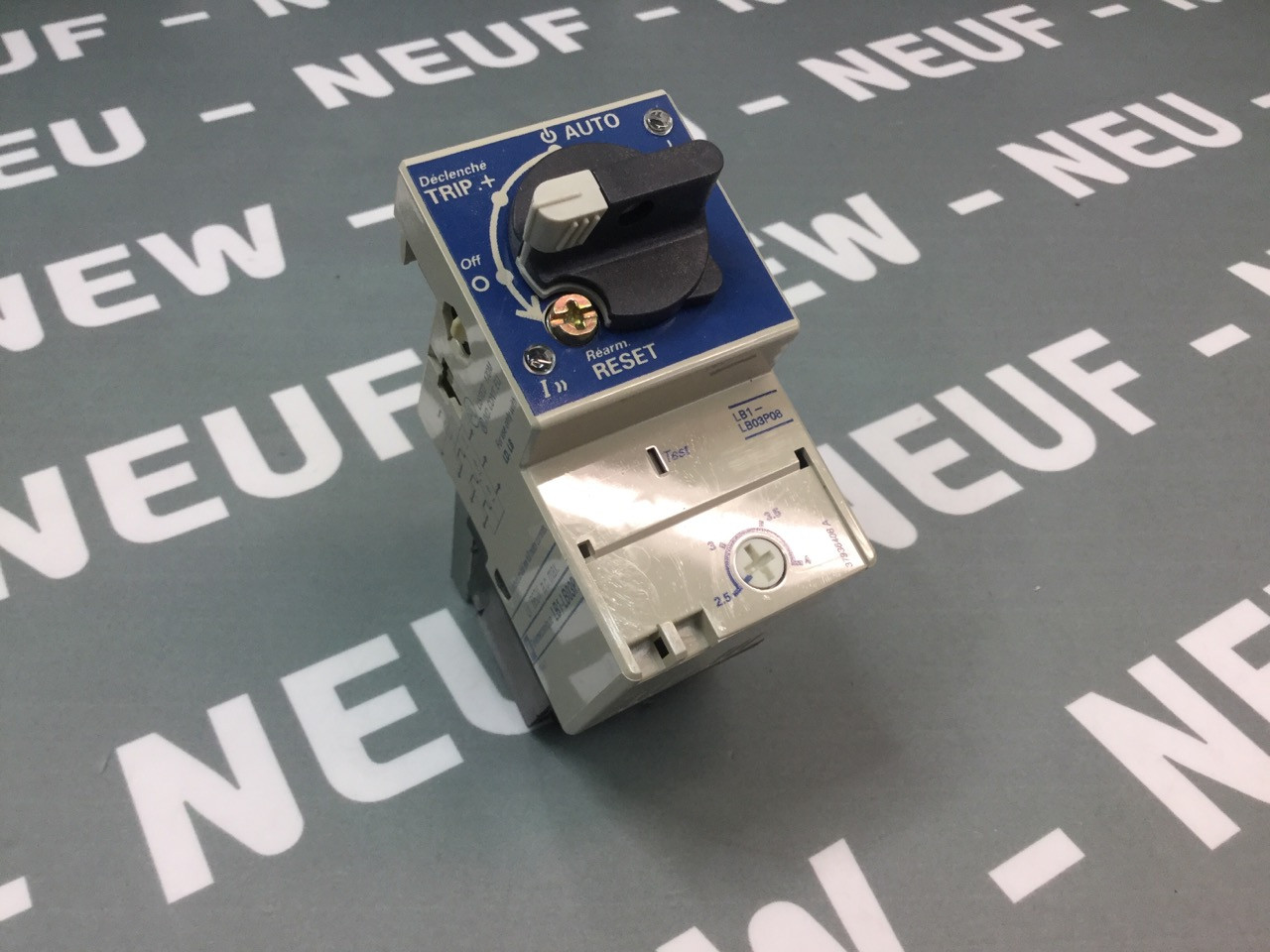 TÉLÉMÉCANIQUE  LB1LB03P08