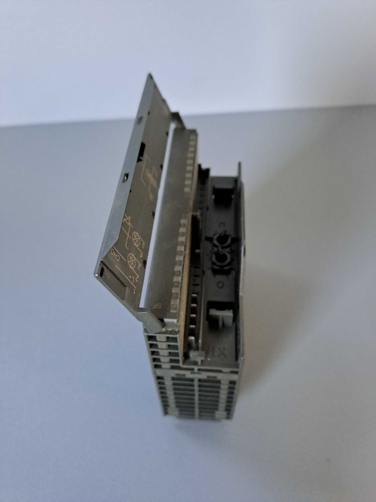 SIEMENS 6ES7331-7KB02-0AB0