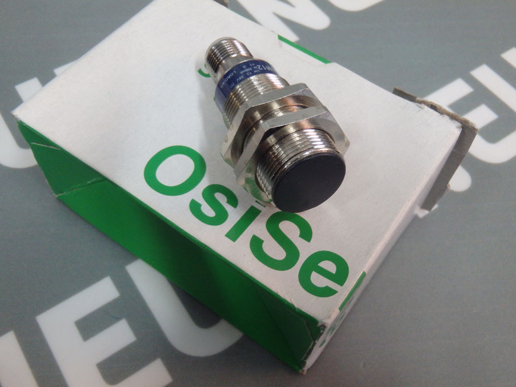 TÉLÉMÉCANIQUE  XS518B1PAM12