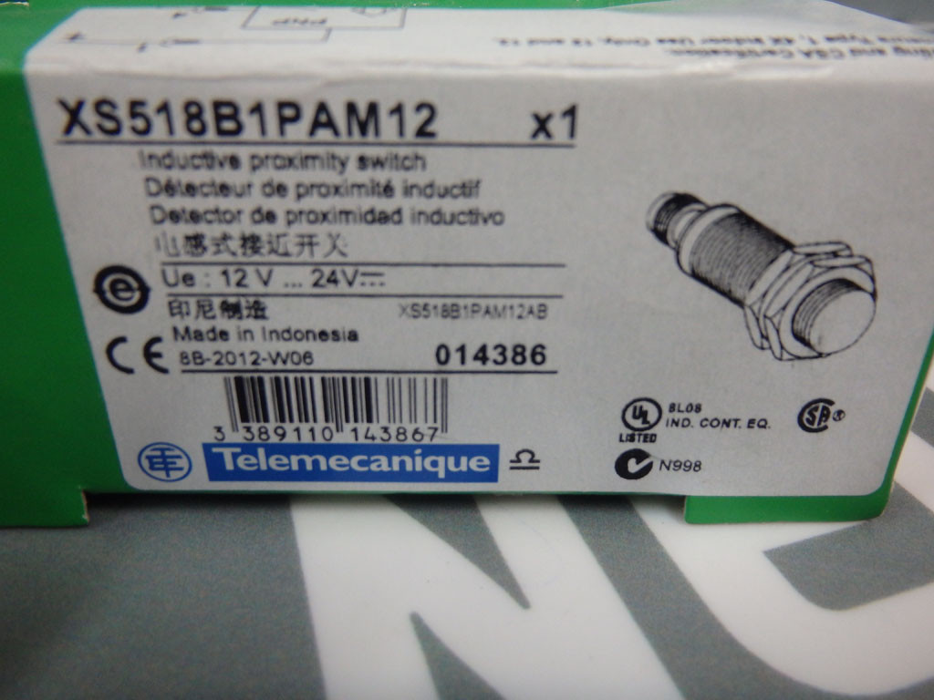 TÉLÉMÉCANIQUE  XS518B1PAM12