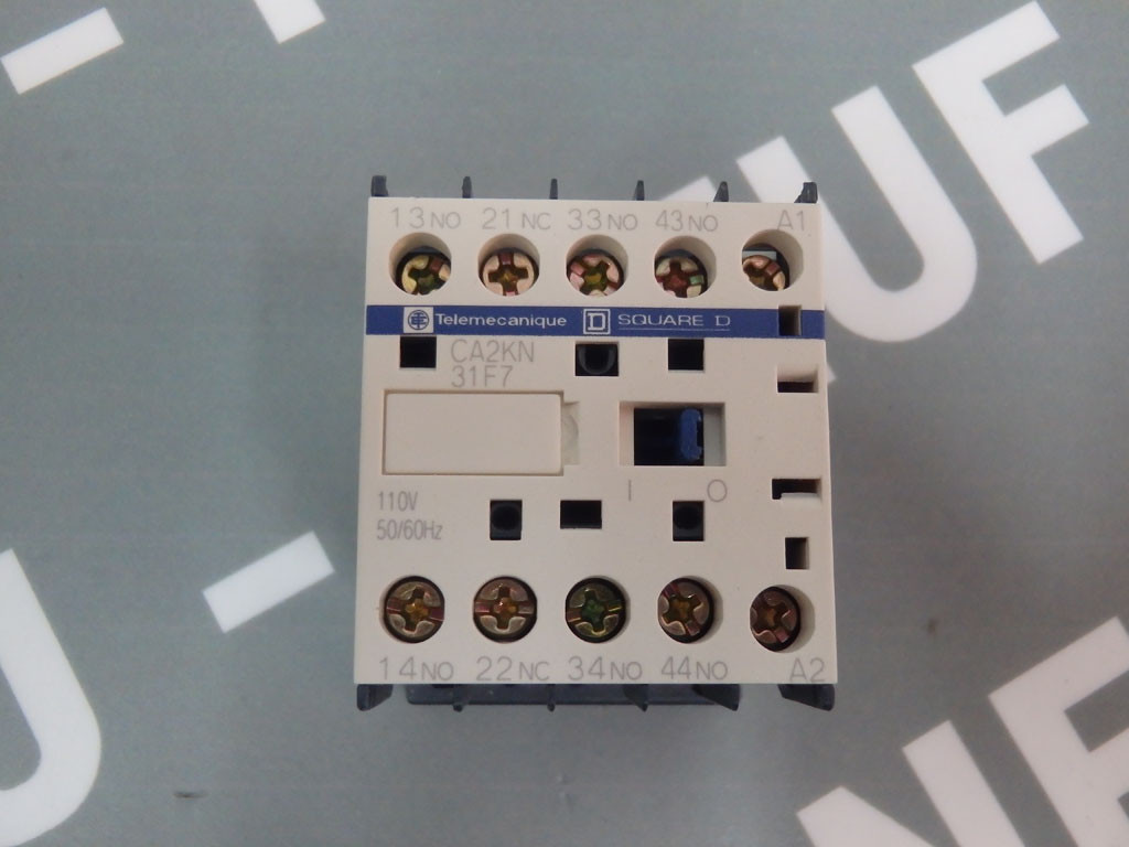 TÉLÉMÉCANIQUE  CA2KN31F7