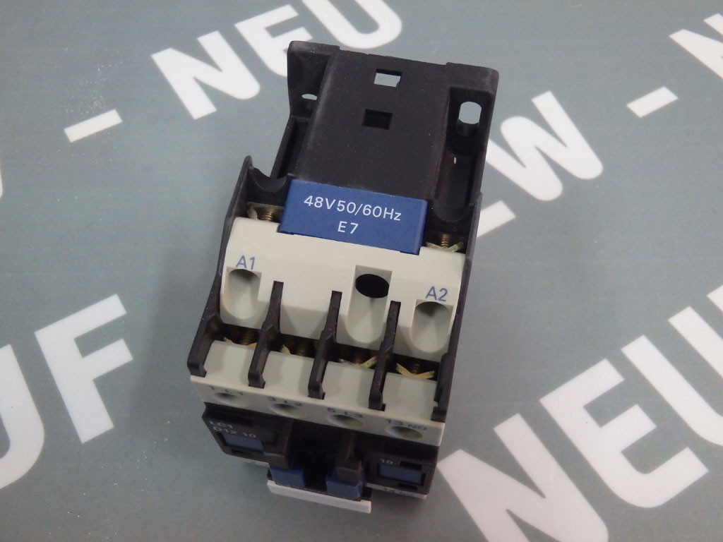 TÉLÉMÉCANIQUE  LC1D1210E7