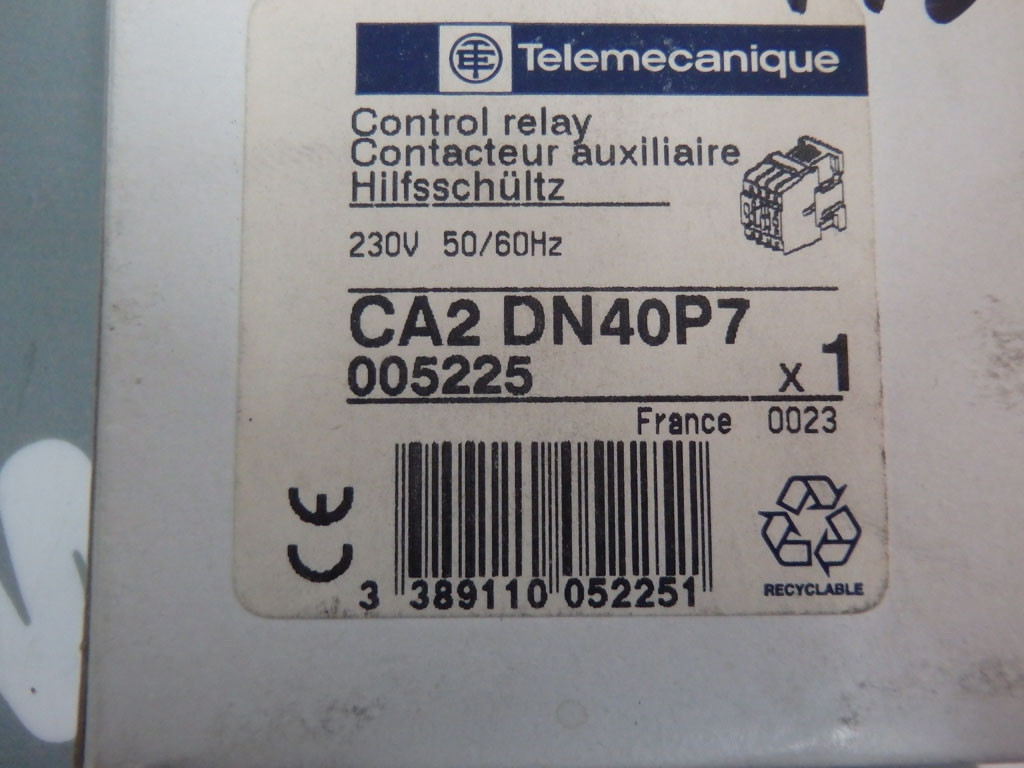 TÉLÉMÉCANIQUE  CA2DN40P7