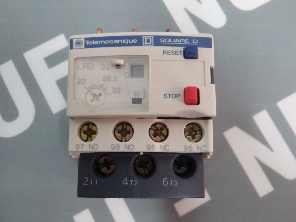 TÉLÉMÉCANIQUE  LRD32