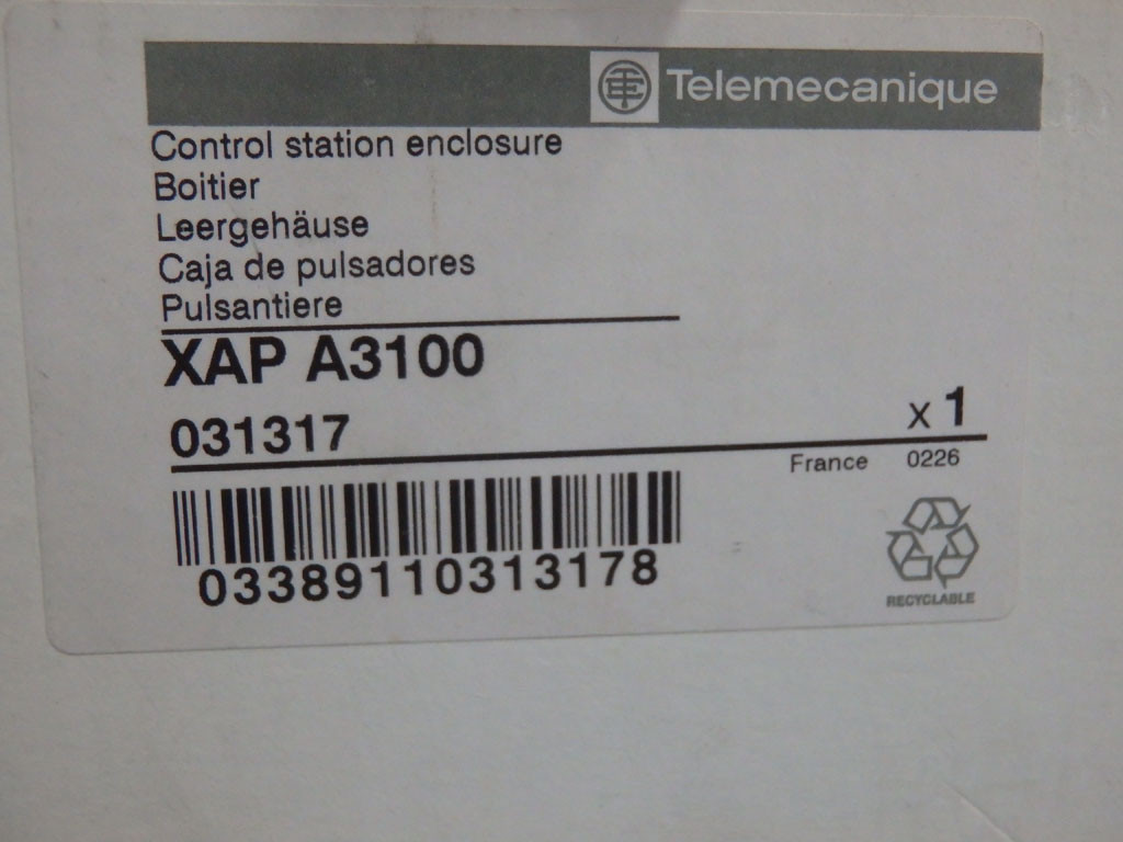 TÉLÉMÉCANIQUE  XAPA3100