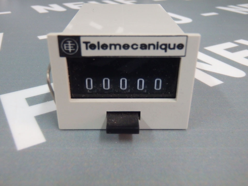TÉLÉMÉCANIQUE  XBKT50000U10M
