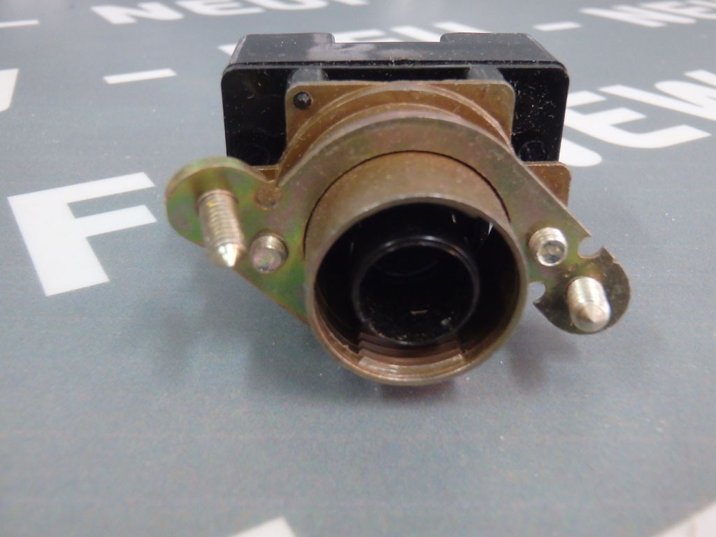 TÉLÉMÉCANIQUE  ZB2-AV6