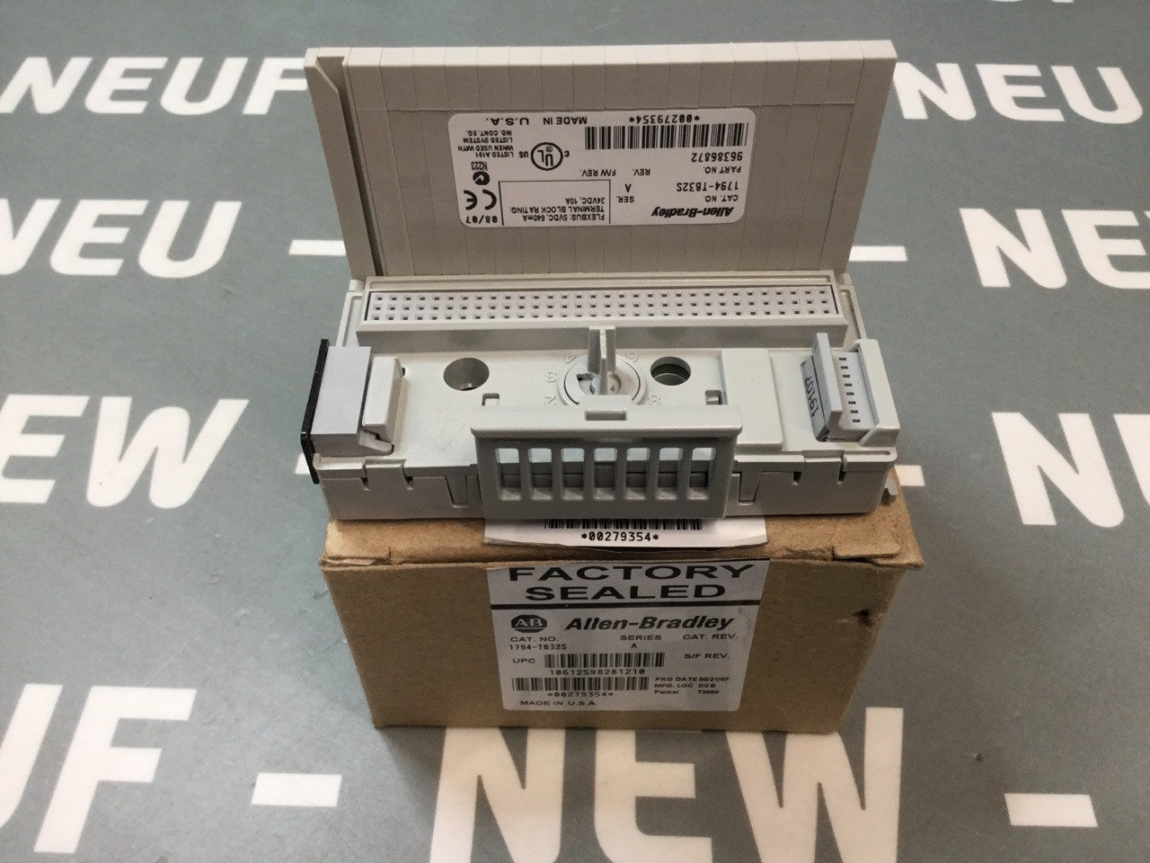 ALLEN-BRADLEY 1734-TB32S