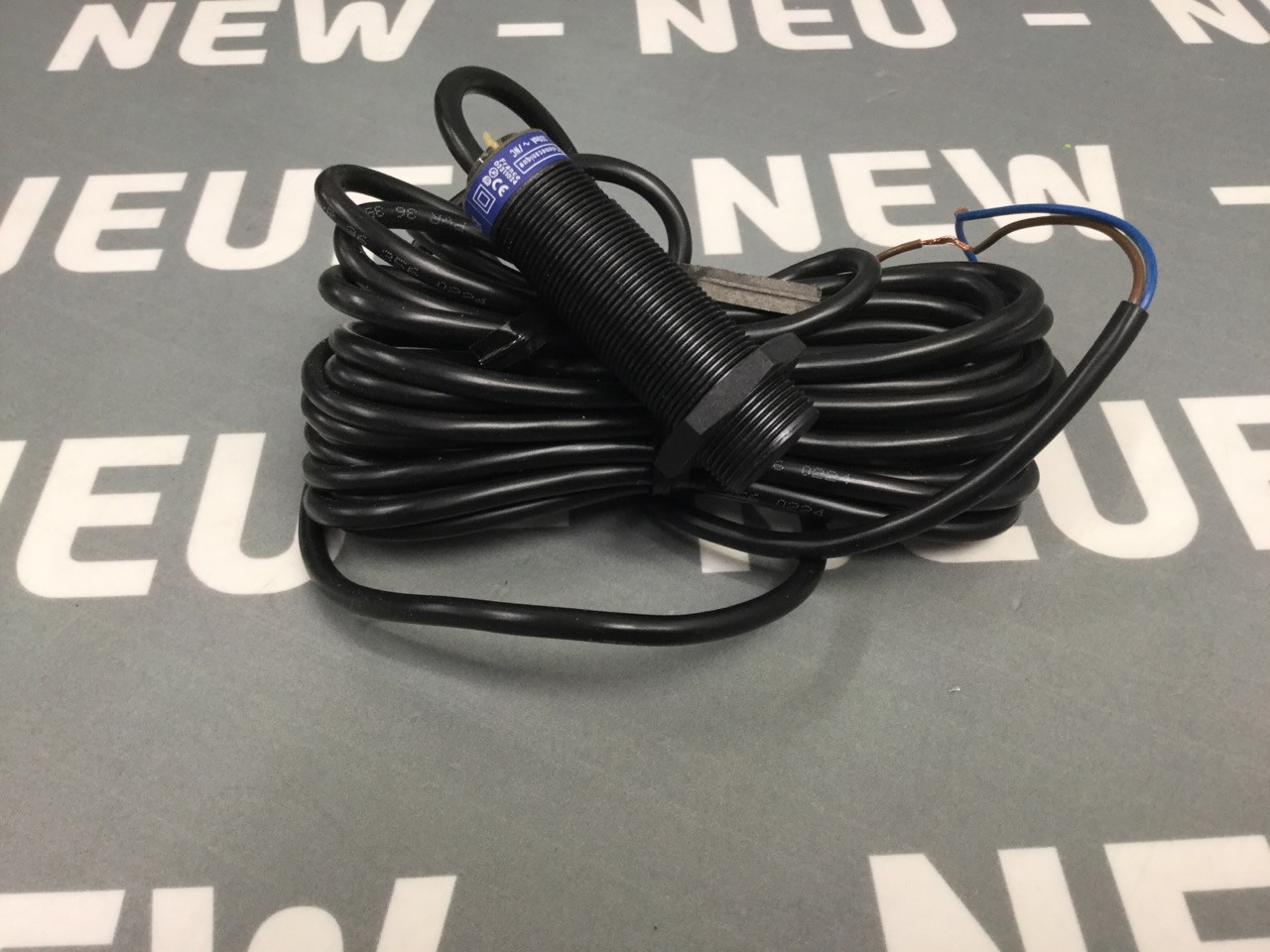 TÉLÉMÉCANIQUE  XS4P18B230L1