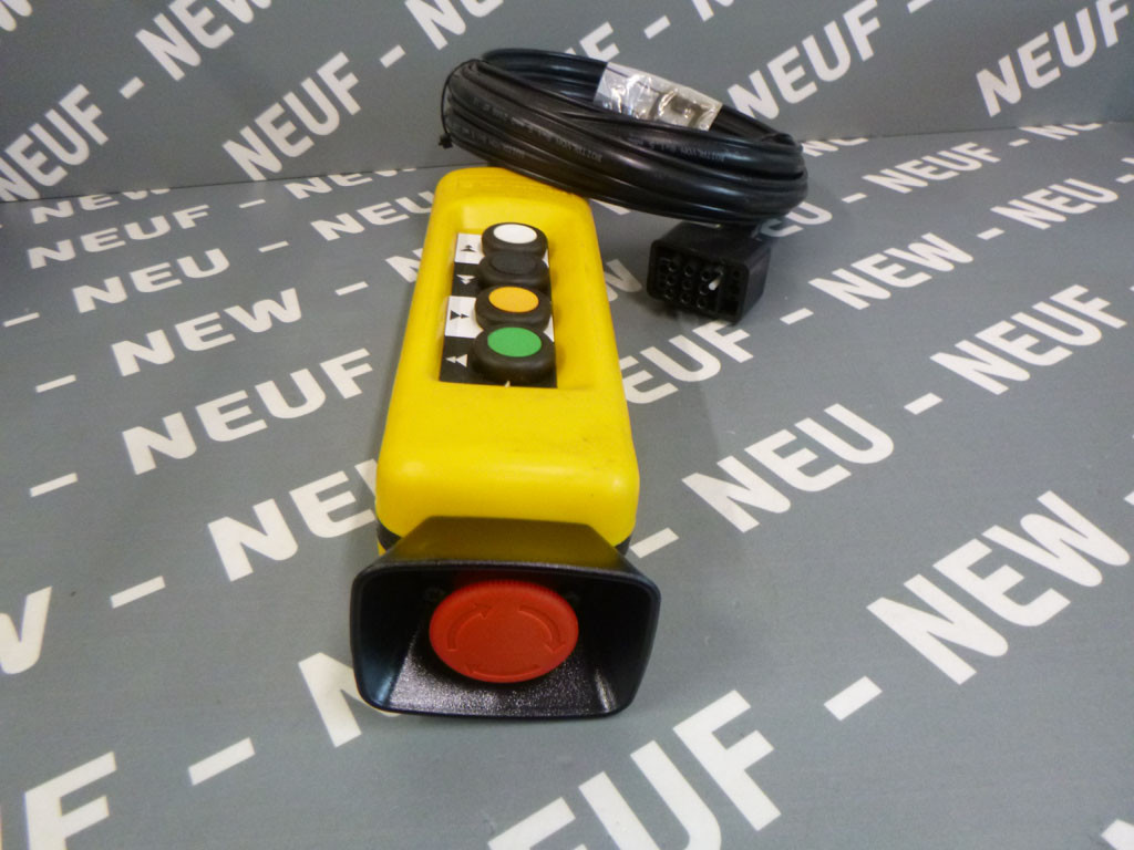 SCHNEIDER  XACA04834490