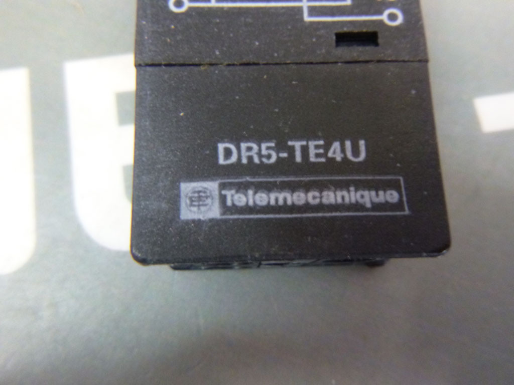 TÉLÉMÉCANIQUE  DR5-TE4U