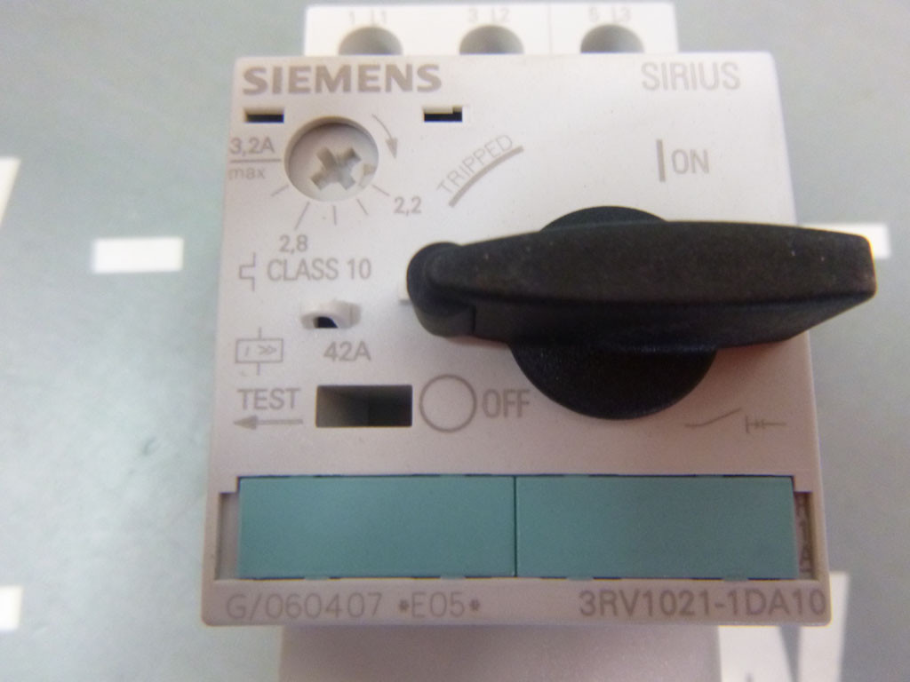 SIEMENS 3RV1021-1DA10
