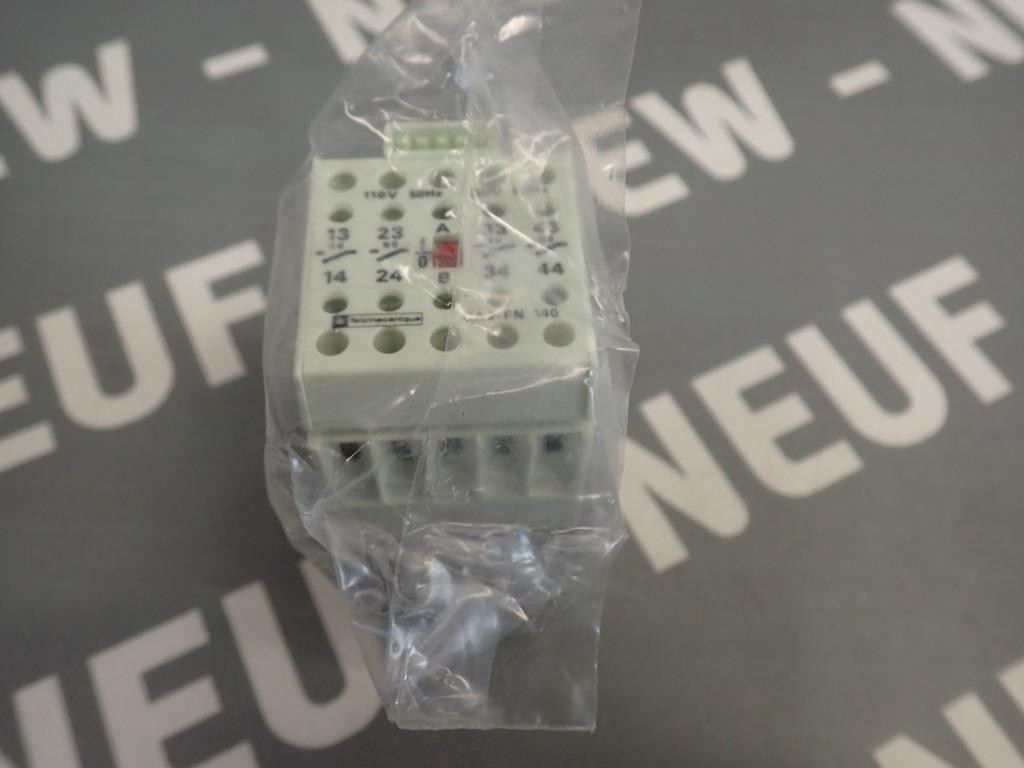 TÉLÉMÉCANIQUE  CA2FN140F