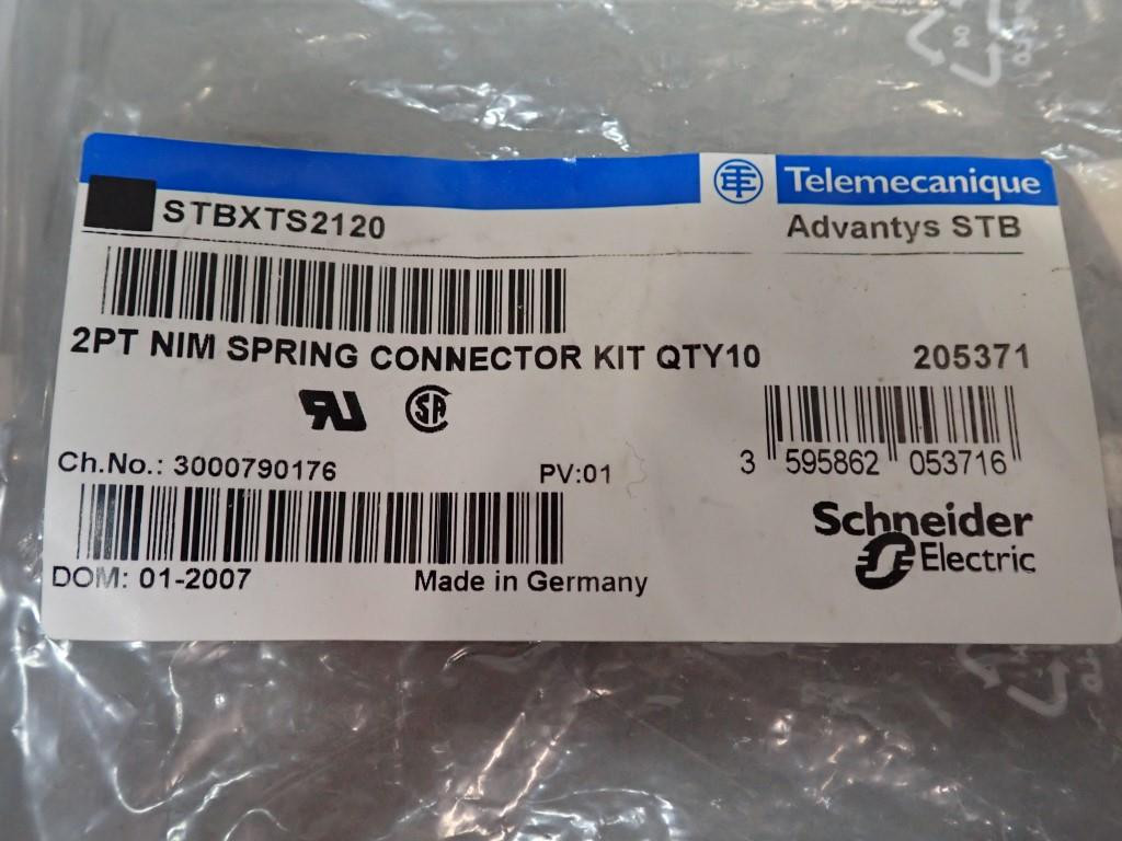 TÉLÉMÉCANIQUE  STBXTS2120