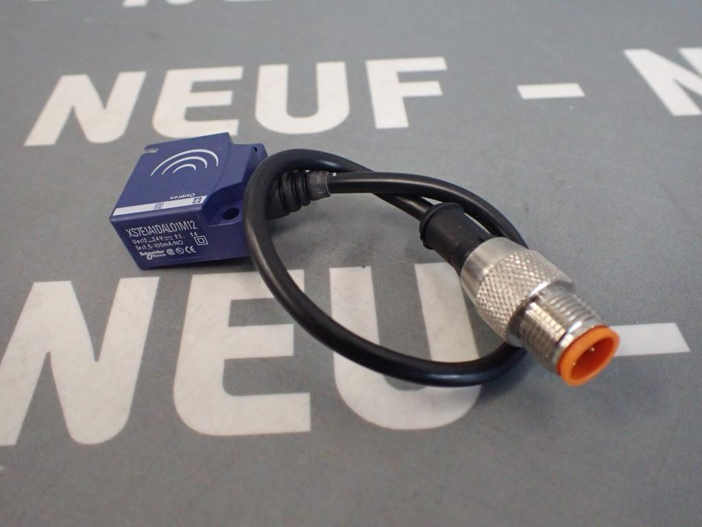 SCHNEIDER  XS7E1A1DAL01M12