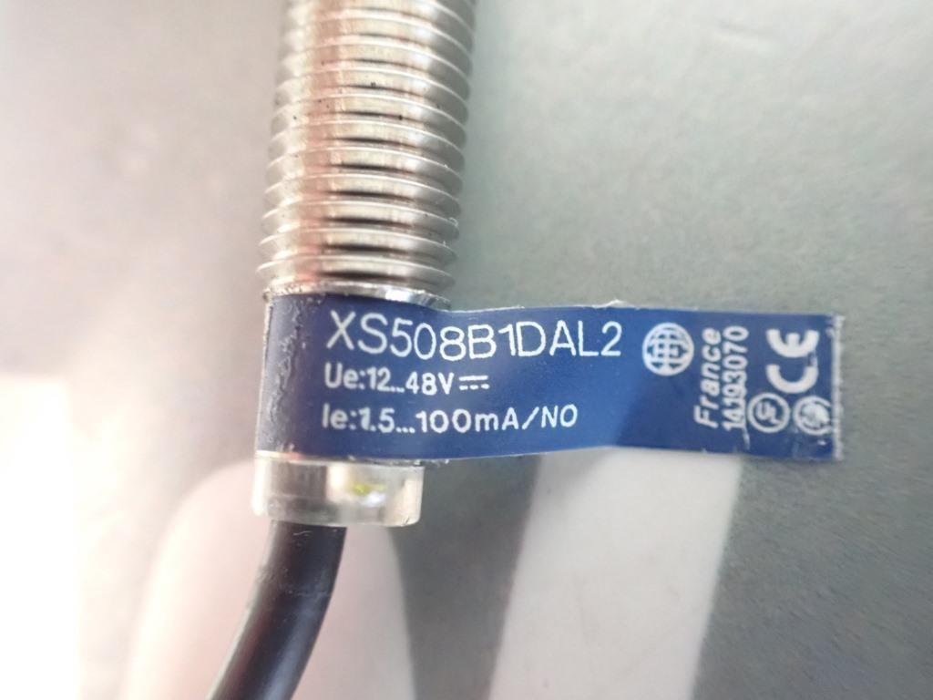 TÉLÉMÉCANIQUE  XS508B1DAL2