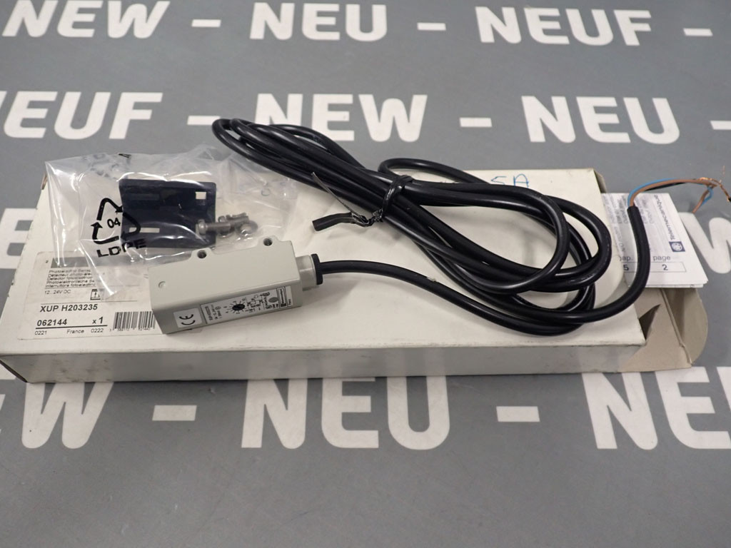 TÉLÉMÉCANIQUE  XUPH203235