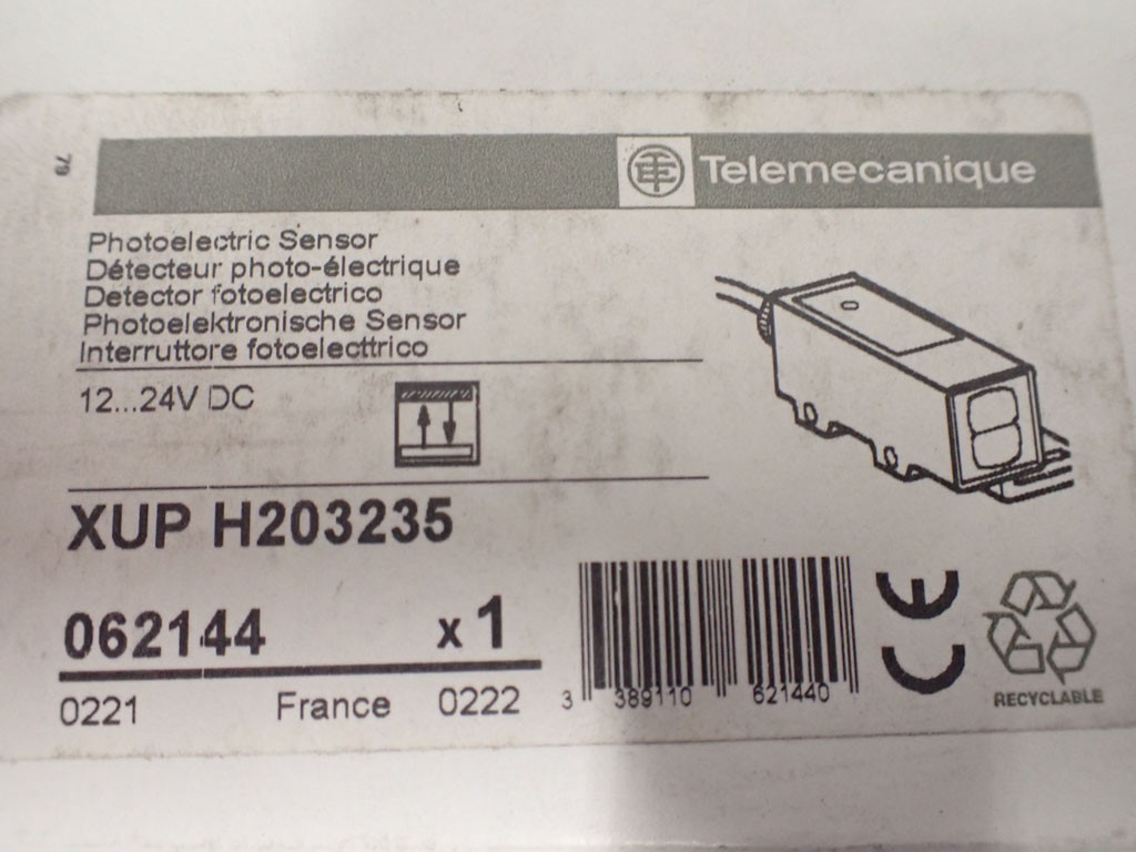 TÉLÉMÉCANIQUE  XUPH203235