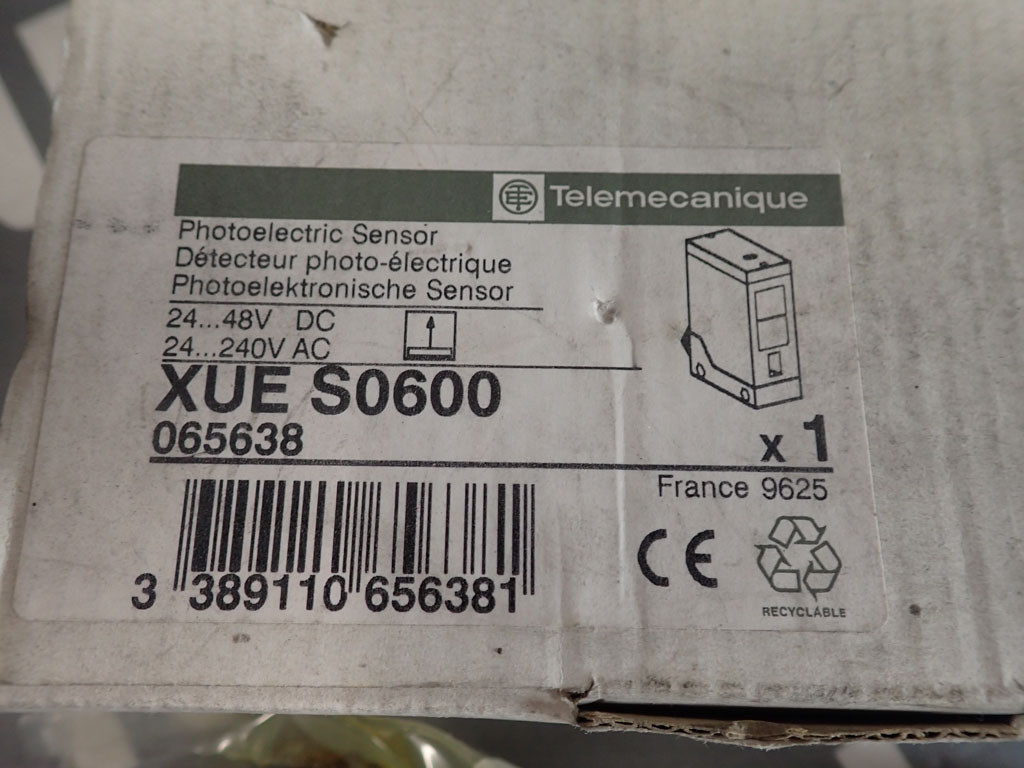 TÉLÉMÉCANIQUE  XUES0600