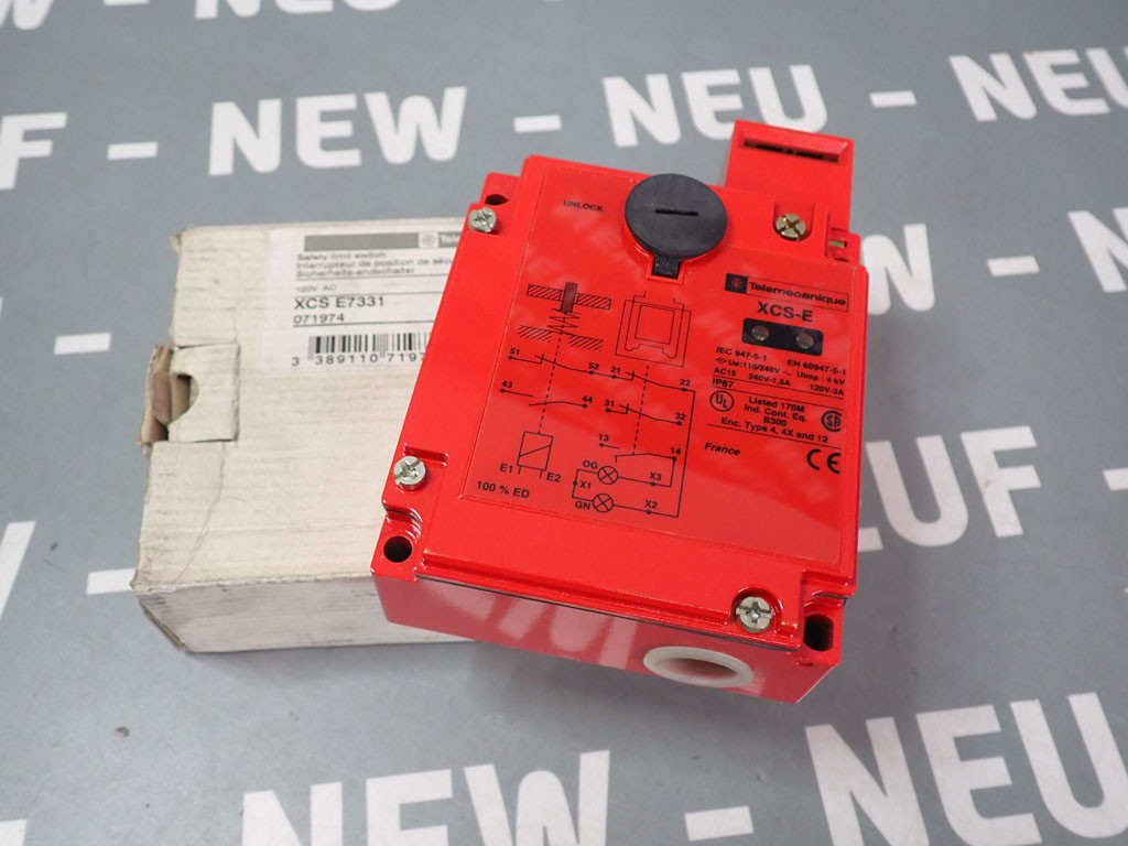 TÉLÉMÉCANIQUE  XCSE7331