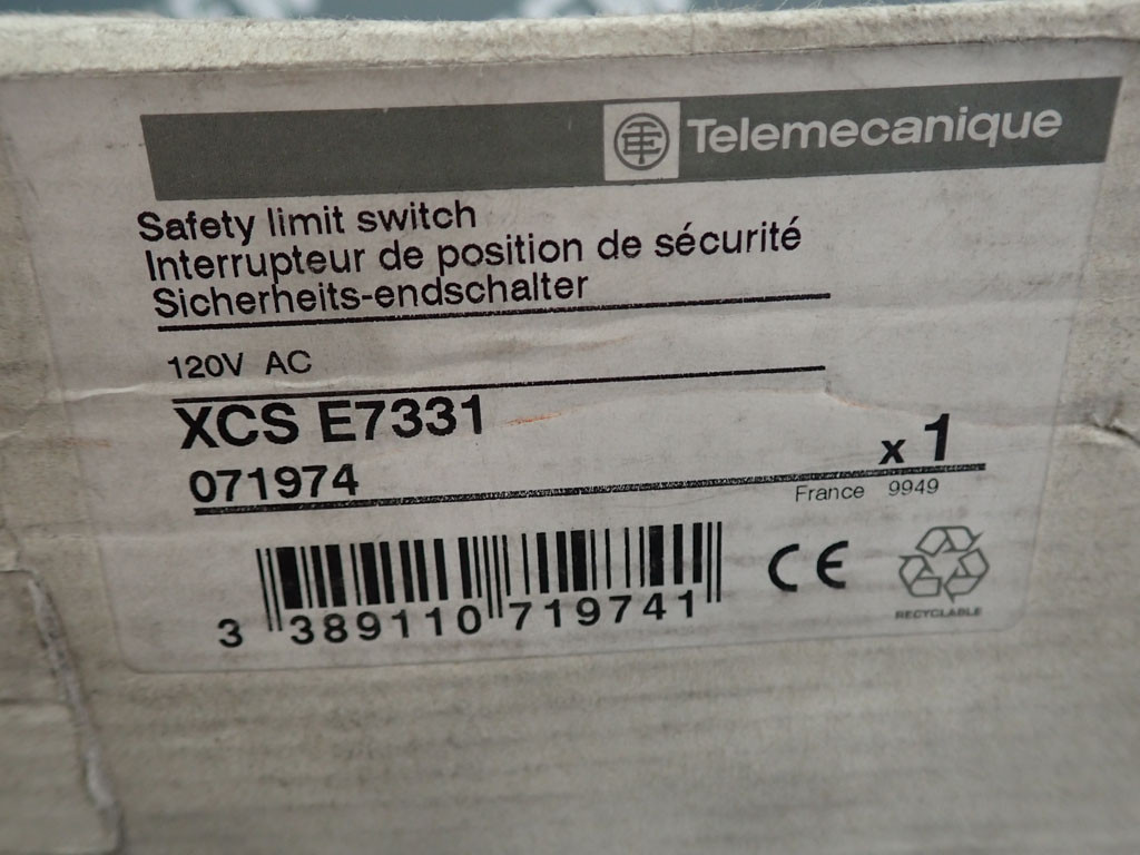 TÉLÉMÉCANIQUE  XCSE7331