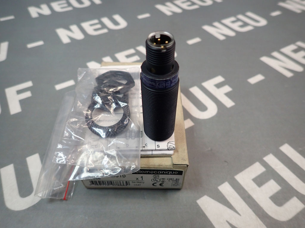 TÉLÉMÉCANIQUE  XS1M18PAW01D