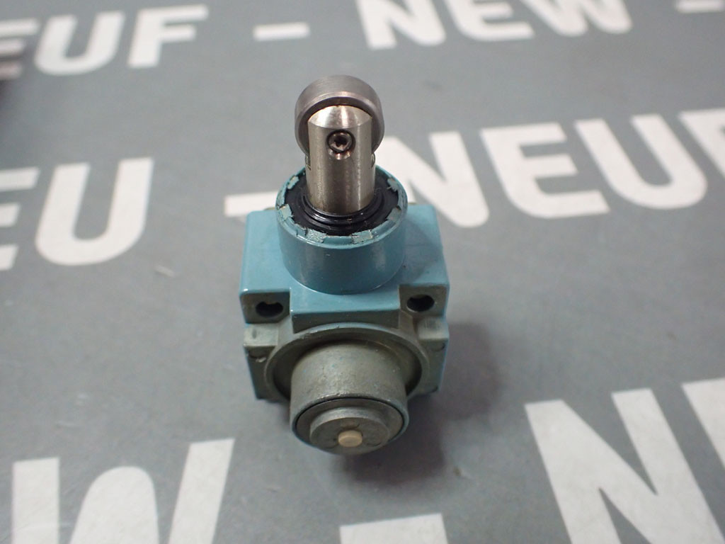 TÉLÉMÉCANIQUE  ZCK-E64