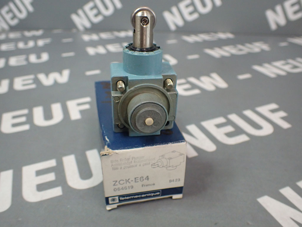 TÉLÉMÉCANIQUE  ZCK-E64