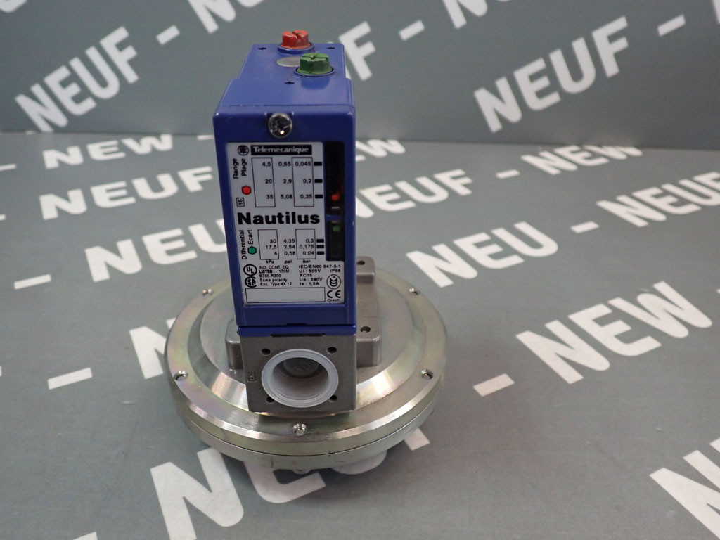 TÉLÉMÉCANIQUE  XMLBL35R2S11