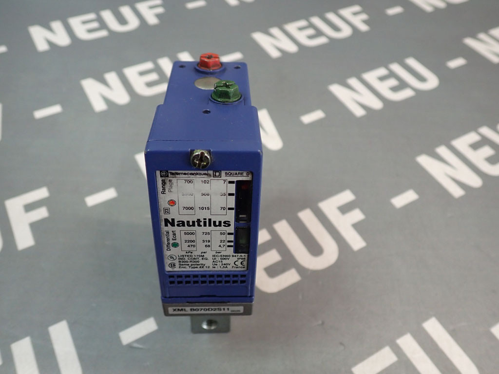 TÉLÉMÉCANIQUE  XMLB070D2S11