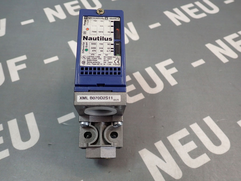 TÉLÉMÉCANIQUE  XMLB070D2S11