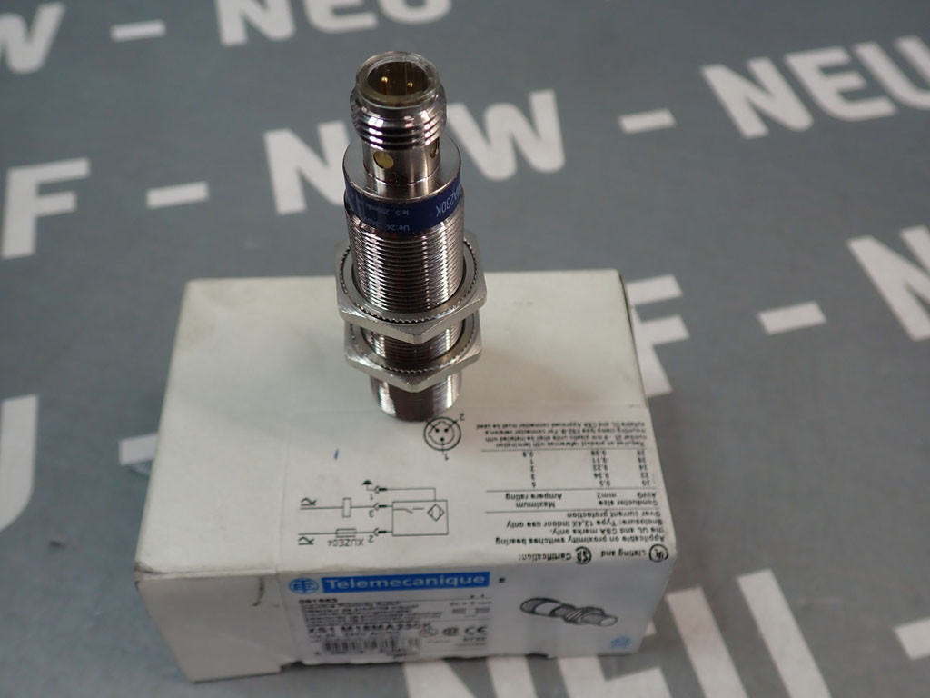 TÉLÉMÉCANIQUE  XS1M18MA230K