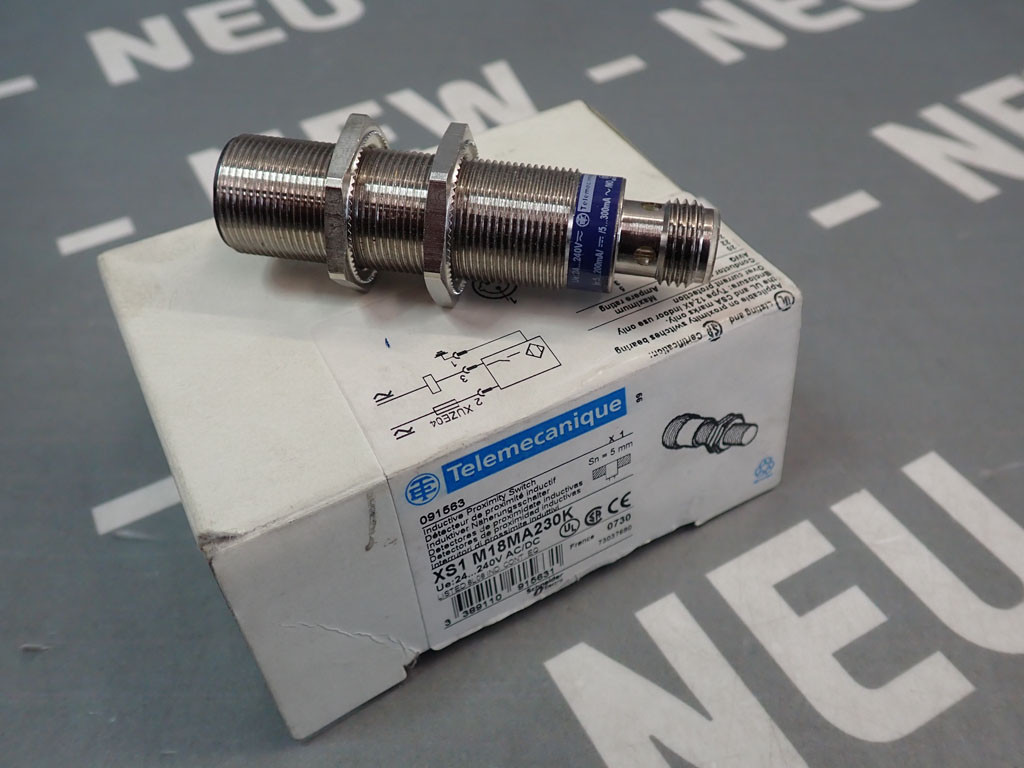 TÉLÉMÉCANIQUE  XS1M18MA230K