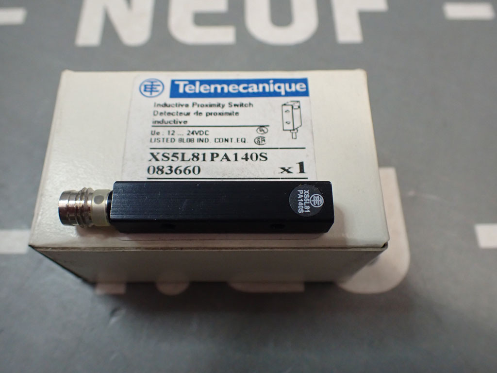 TÉLÉMÉCANIQUE  XS5L81PA140S