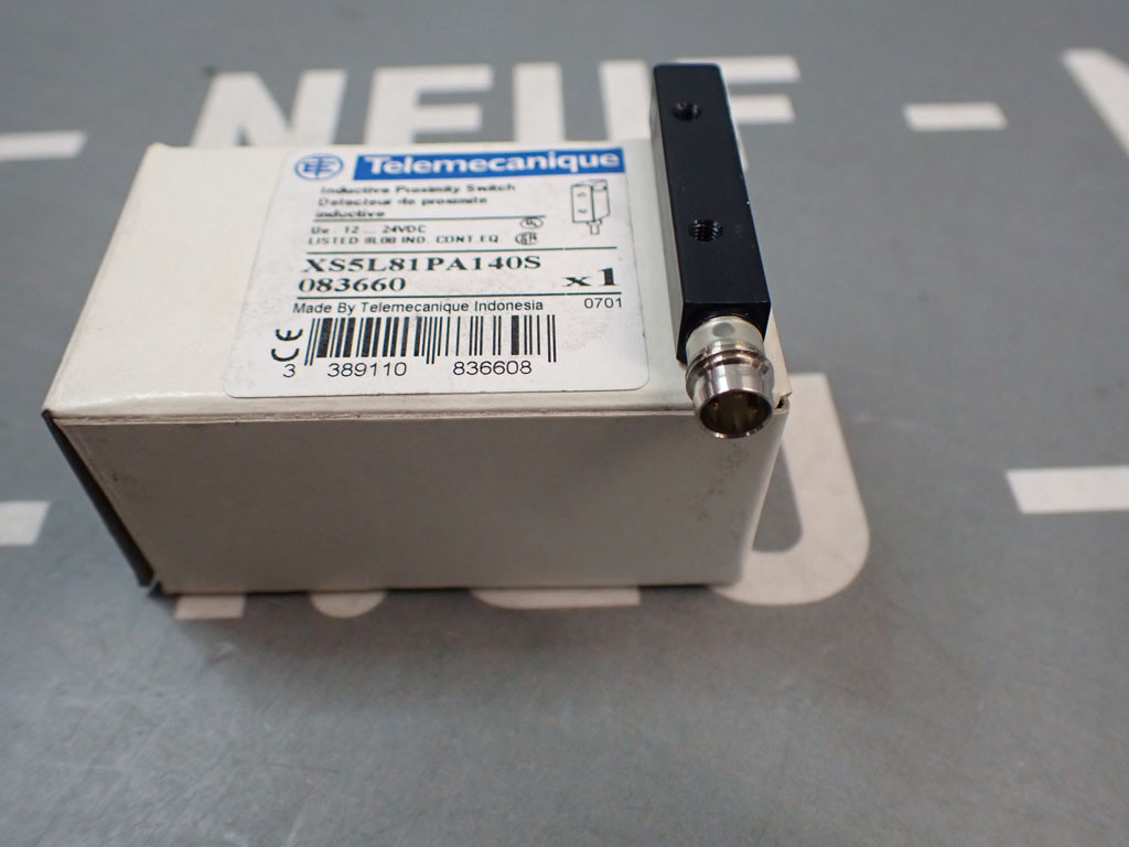TÉLÉMÉCANIQUE  XS5L81PA140S